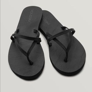 Volcom size eight all night long 2 sandals. New.